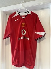 Nike Manchester United Red/White Soccer Jersey Shirt Vodafone Sponsor size M