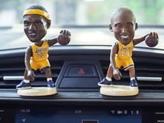 Kobe Bryant Bobblehead Shake Head Action Figure — LA Lakers #24.