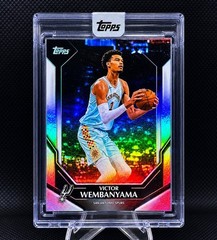 Victor Wembanyama RARE Display Refractor Investment Card SEALED MINT ENCASED