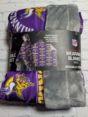 New : Minnestoa Vikings Indoor Outdoor Weather Resistant Wearable Hooded Blanket