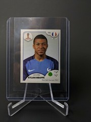 2018 Panini World Cup Russia Sticker Kylian Mbappe Rookie #197 Pink Back