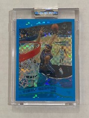 2005-06 Topps Chrome Vince Carter Uncirculated BLUE XFRACTOR #11 *MINT* 60/90