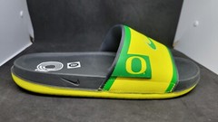 Nike Mens Oregon Ducks 2024 Off-Court Slide Sandals FN4310-700 Yellow Green