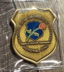 Milwaukee Brewers Honor Law Enforcement 2018 Gold Blue MLB Baseball coin