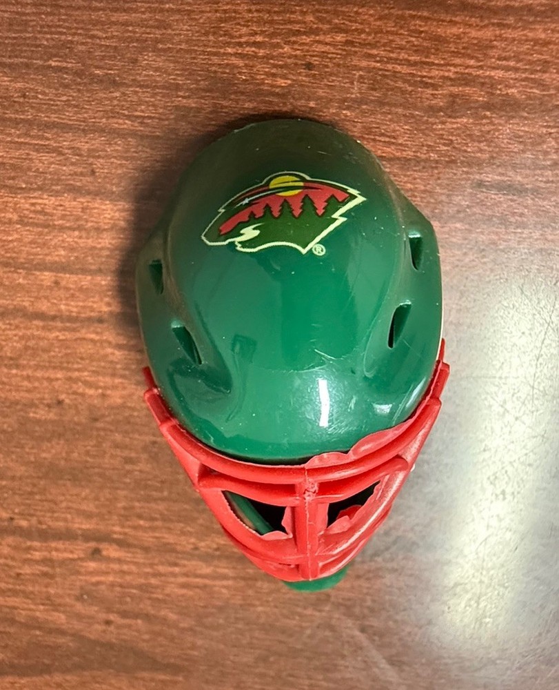 Minnesota Wild Goalie Mask Helmet Micro NHL Mini Size 4cm x 6cm 1.6″ x 2.4″
