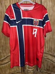 NIKE Norway 2026 World Cup Soccer Jersey Erling Braut Haaland #9 Men’s L NEW