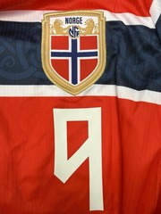 Norway National Team Soccer Jersey Size L — Erling Haaland #9 Red Blue White