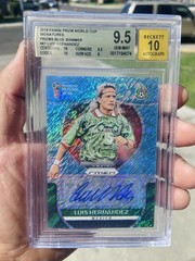 2018 PANINI PRIZM WORLD CUP LUIS HERNANDEZ BLUE SHIMMER FOTL SSP BGS 9.5