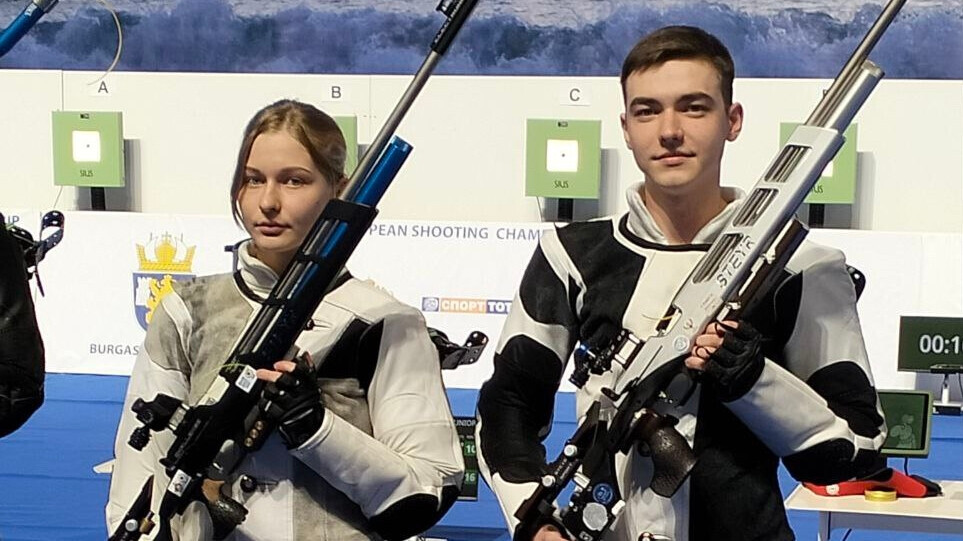 Россияне Горохова и Новоселов завоевали золото юниорского чемпионата Европы по пулевой стрельбе в смешанной паре