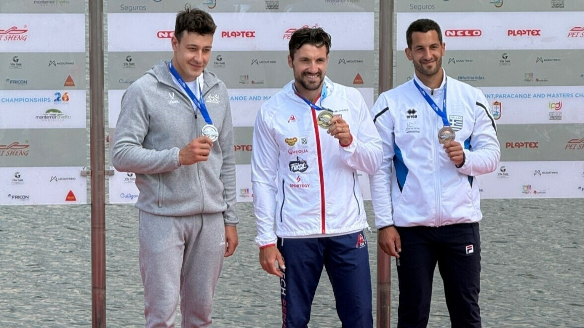 Российский каноист Петров завоевал серебро чемпионата Европы Российский каноист Петров завоевал серебро чемпионата Европы
