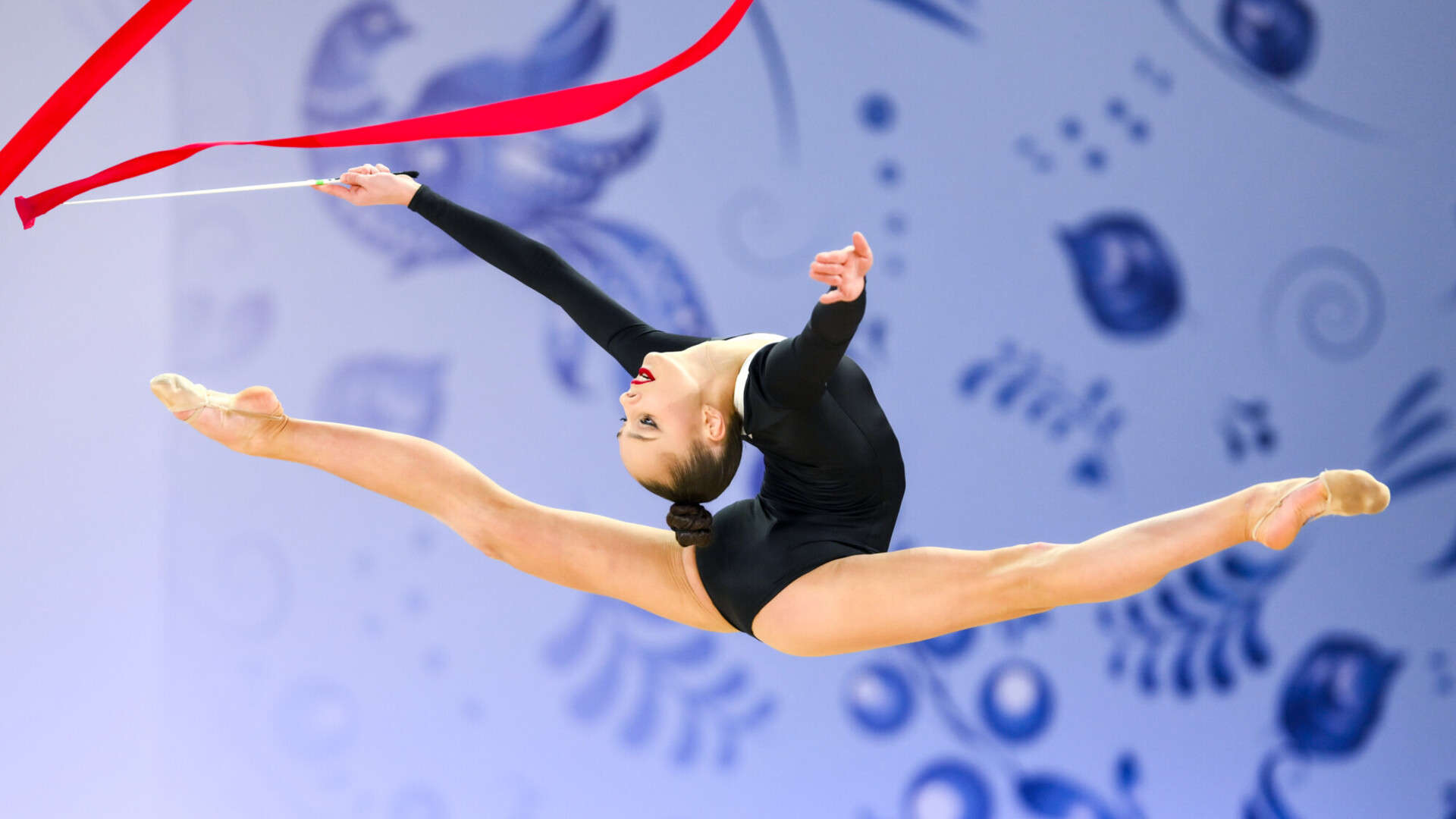 Россиянка Борисова стала третьей на чемпионате Европы в упражнениях с лентой, Ильтерякова — четвертая Россиянка Борисова стала третьей на чемпионате Европы в упражнениях с лентой, Ильтерякова — четвертая
