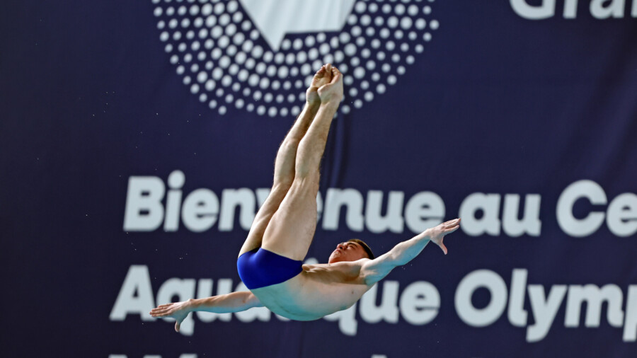 Россиянин разорвал соперников на чемпионате Европы. В такую победу невозможно поверить! Россиянин разорвал соперников на чемпионате Европы. В такую победу невозможно поверить!