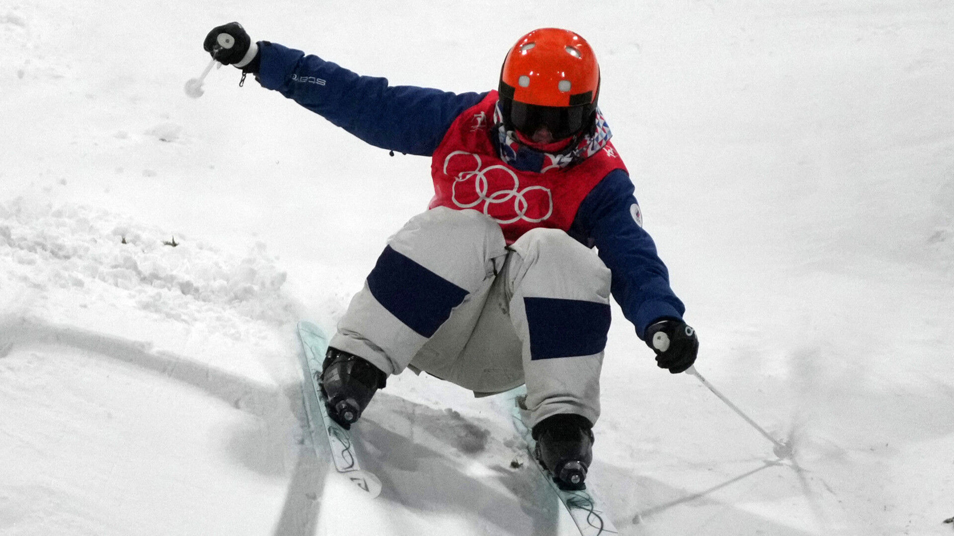 FIS выдала нейтральный статус пяти российским спортсменам FIS выдала нейтральный статус пяти российским спортсменам