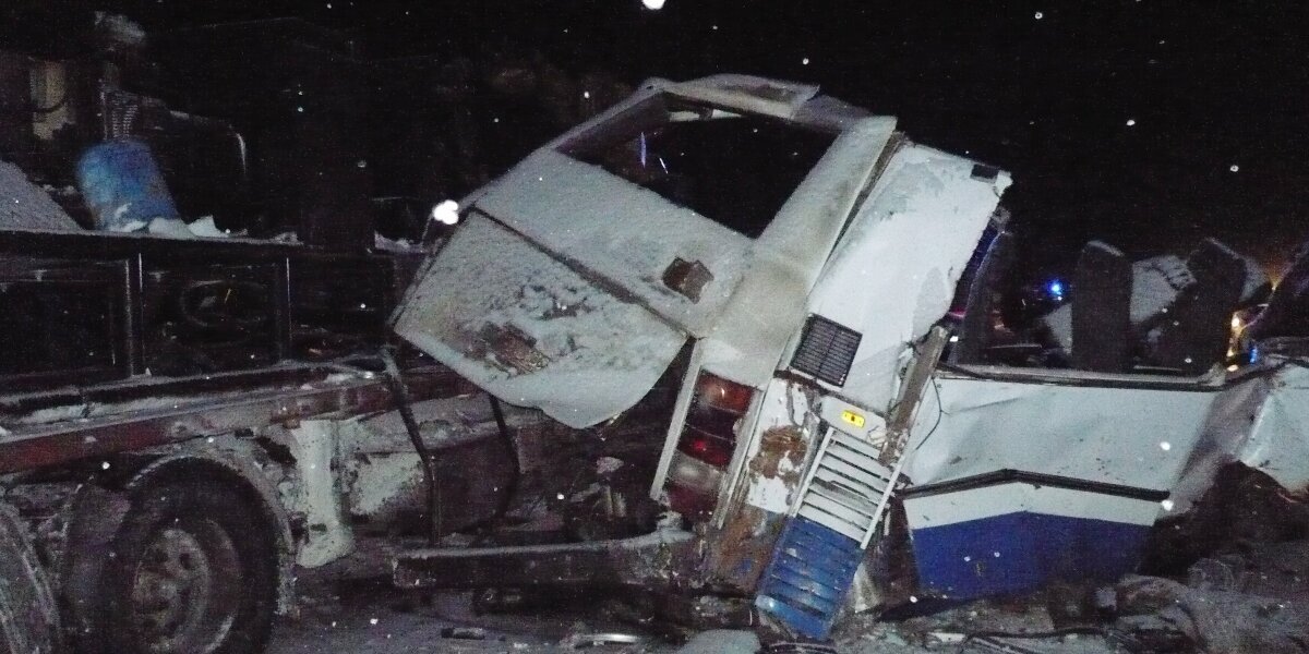 «Я потеряла свою маленькую принцессу». Трагедия на ночной дороге унесла 12 жизней «Я потеряла свою маленькую принцессу». Трагедия на ночной дороге унесла 12 жизней