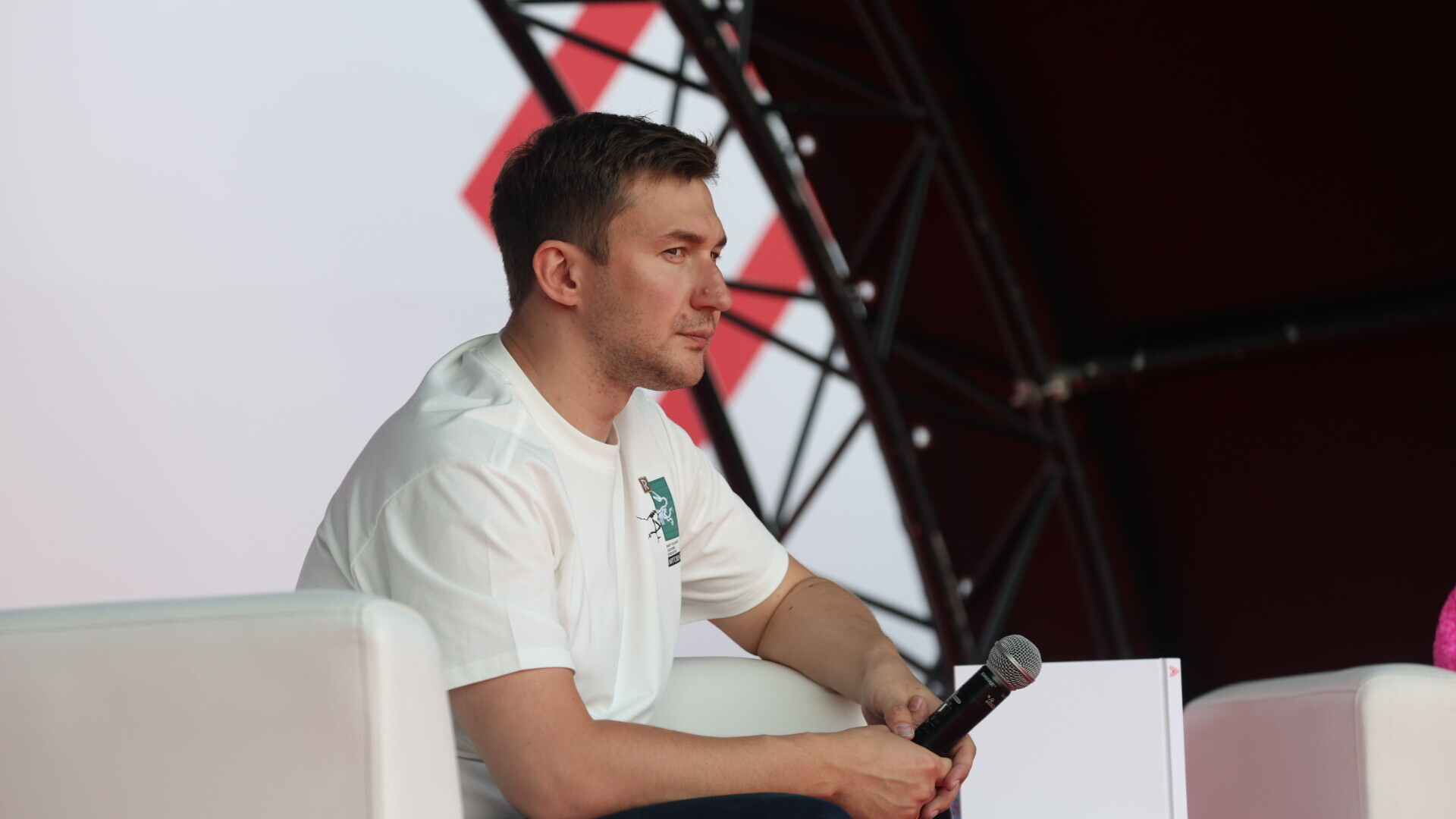 Карякин: «Находясь под санкциями Евросоюза, мне будет невозможно возглавлять FIDE» Карякин: «Находясь под санкциями Евросоюза, мне будет невозможно возглавлять FIDE»
