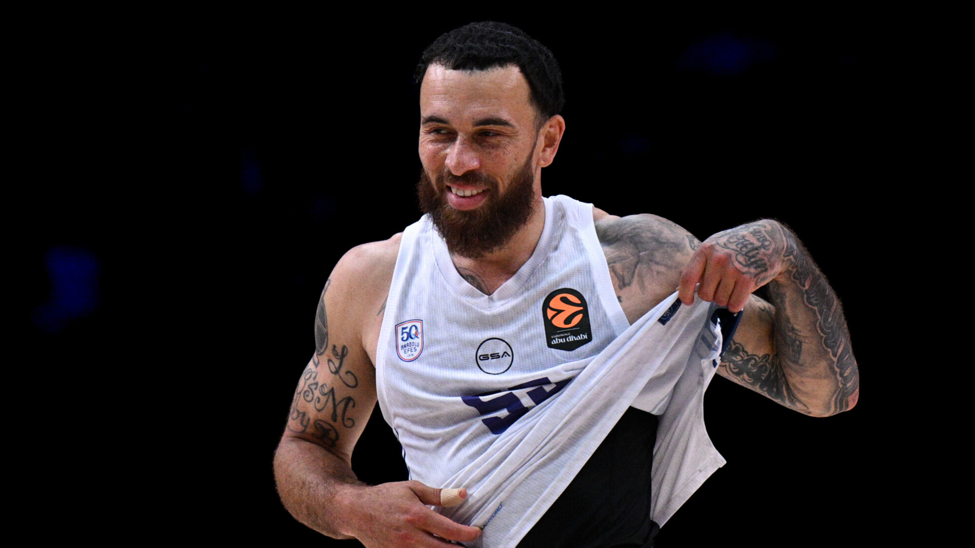 Защитник «Анадолу Эфес» Джеймс признан MVP Суперкубка Единой лиги ВТБ Защитник «Анадолу Эфес» Джеймс признан MVP Суперкубка Единой лиги ВТБ
