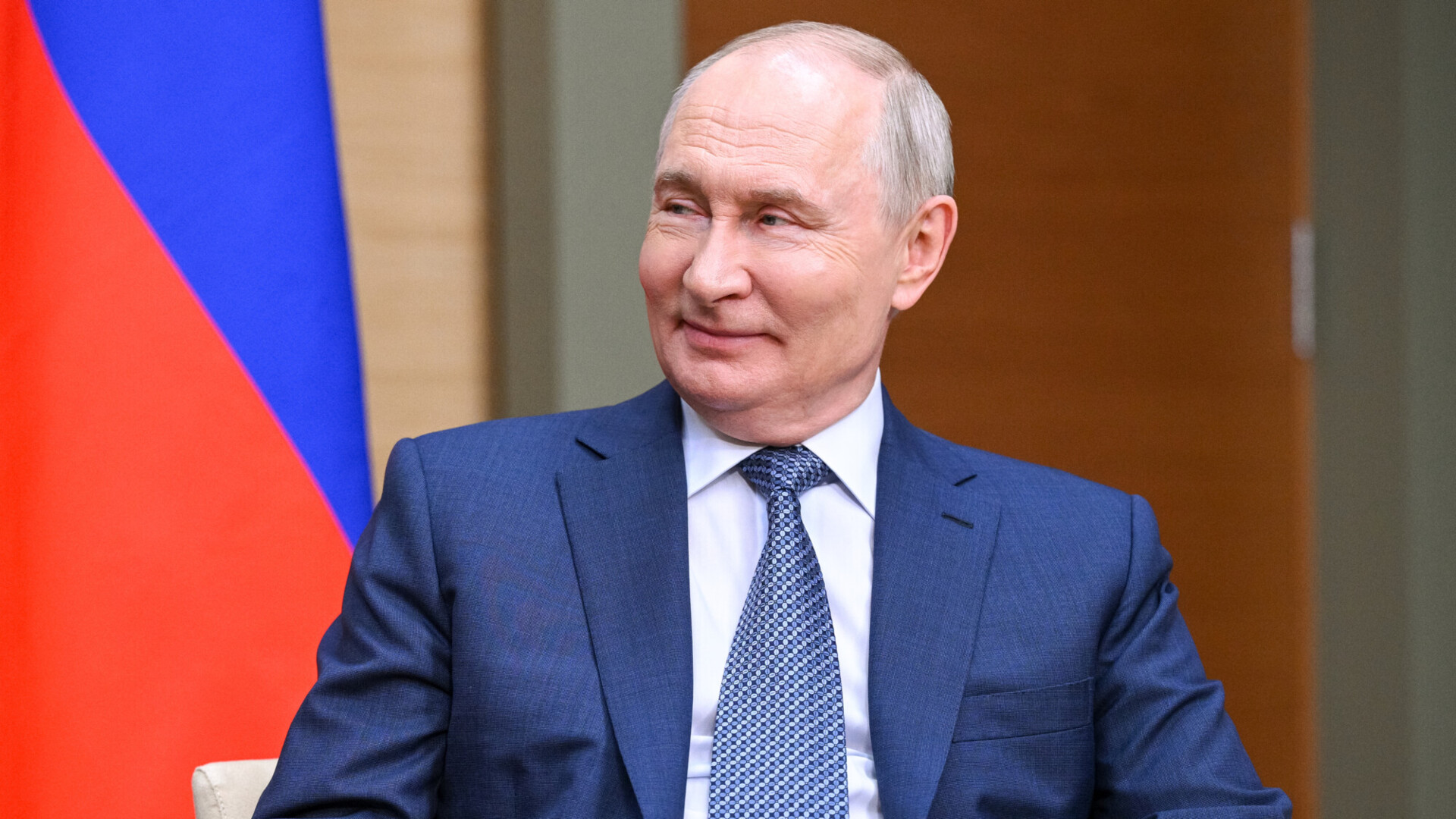 Владимир Путин поздравил российских пятиборцев с победой на ЧМ в Китае Владимир Путин поздравил российских пятиборцев с победой на ЧМ в Китае
