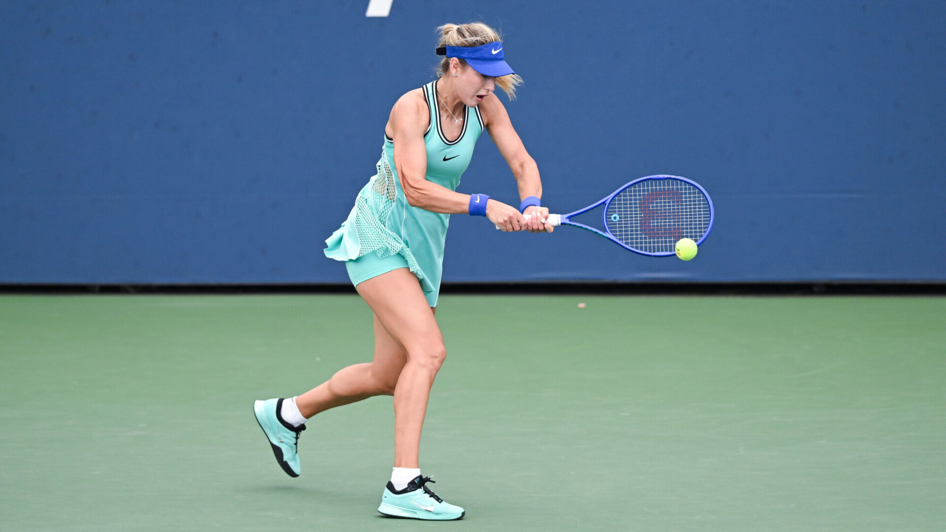 Калинская обыграла Свитолину в матче третьего круга US Open Калинская обыграла Свитолину в матче третьего круга US Open