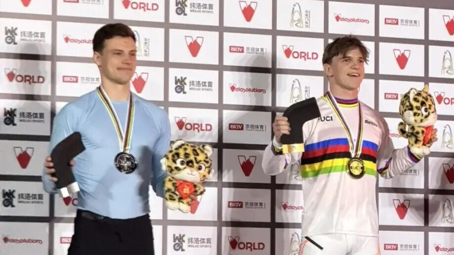Россиянин Бескровный завоевал серебро на чемпионате мира по BMX памп‑треку в Китае